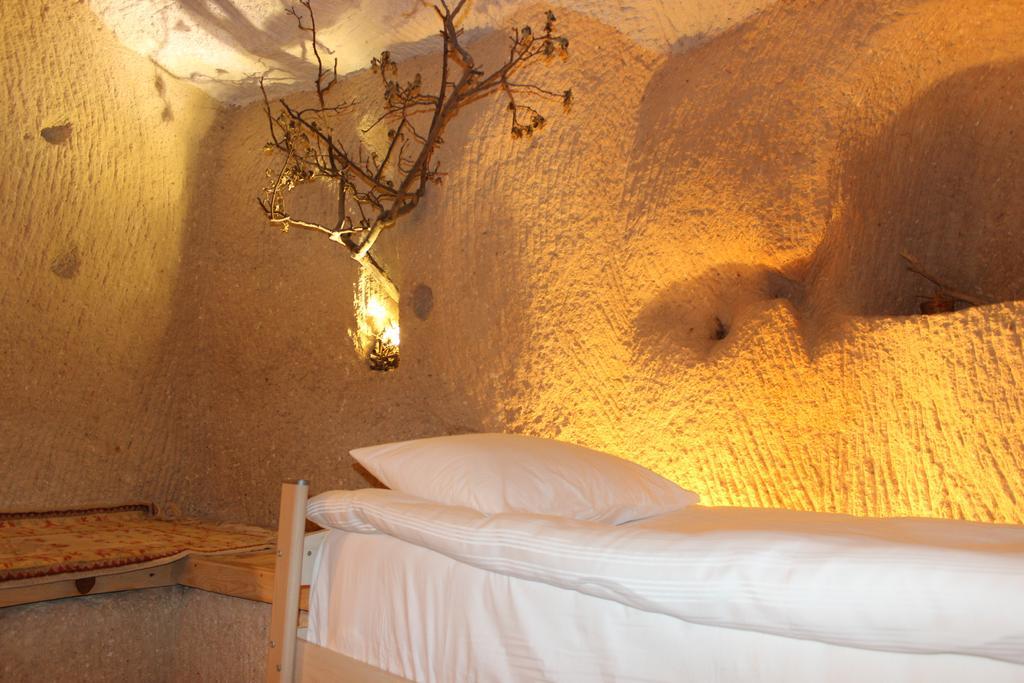 Stay In Peace Cave Hostel Гореме Экстерьер фото